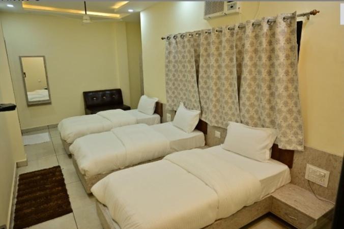 Hotel Raghuveer Inn By Bookingcare Sitapur Muafi Dış mekan fotoğraf